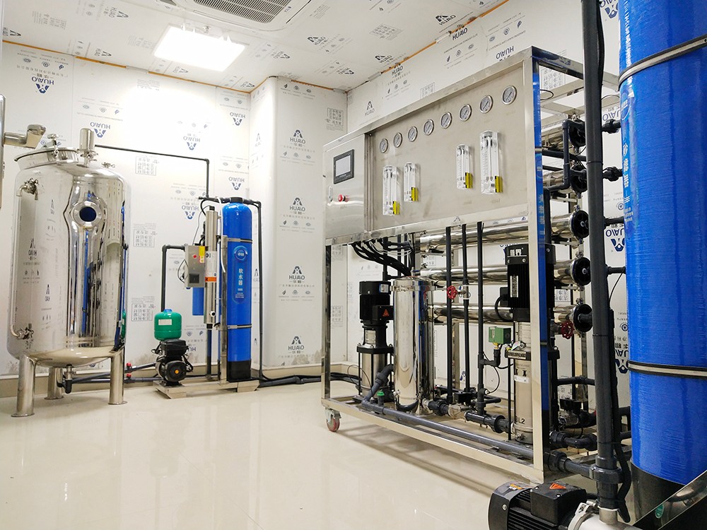 百色某醫(yī)院0.5T雙級反滲透凈水設(shè)備
